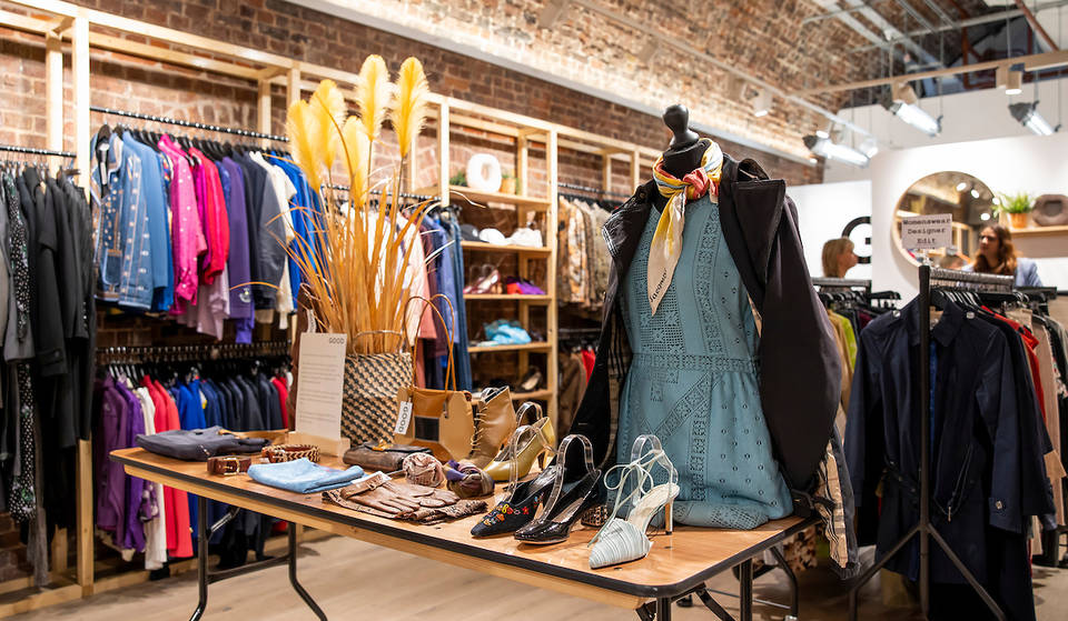 A Second-Hand Clothing Store Has Just Popped Up At Victoria Station