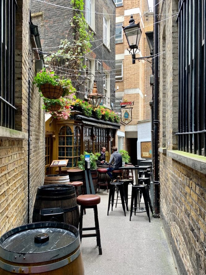The courtyard of the Ye Old Mitre pub in Holborn