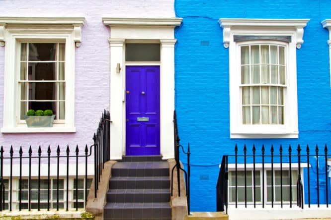 A picture of the blue door in Notting Hill in West London 